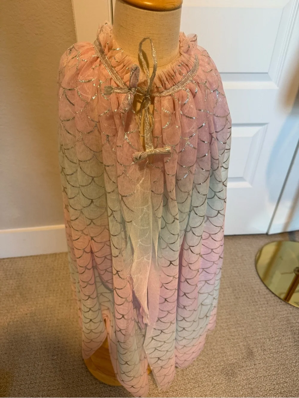 Sweet Wink Mermaid Cape